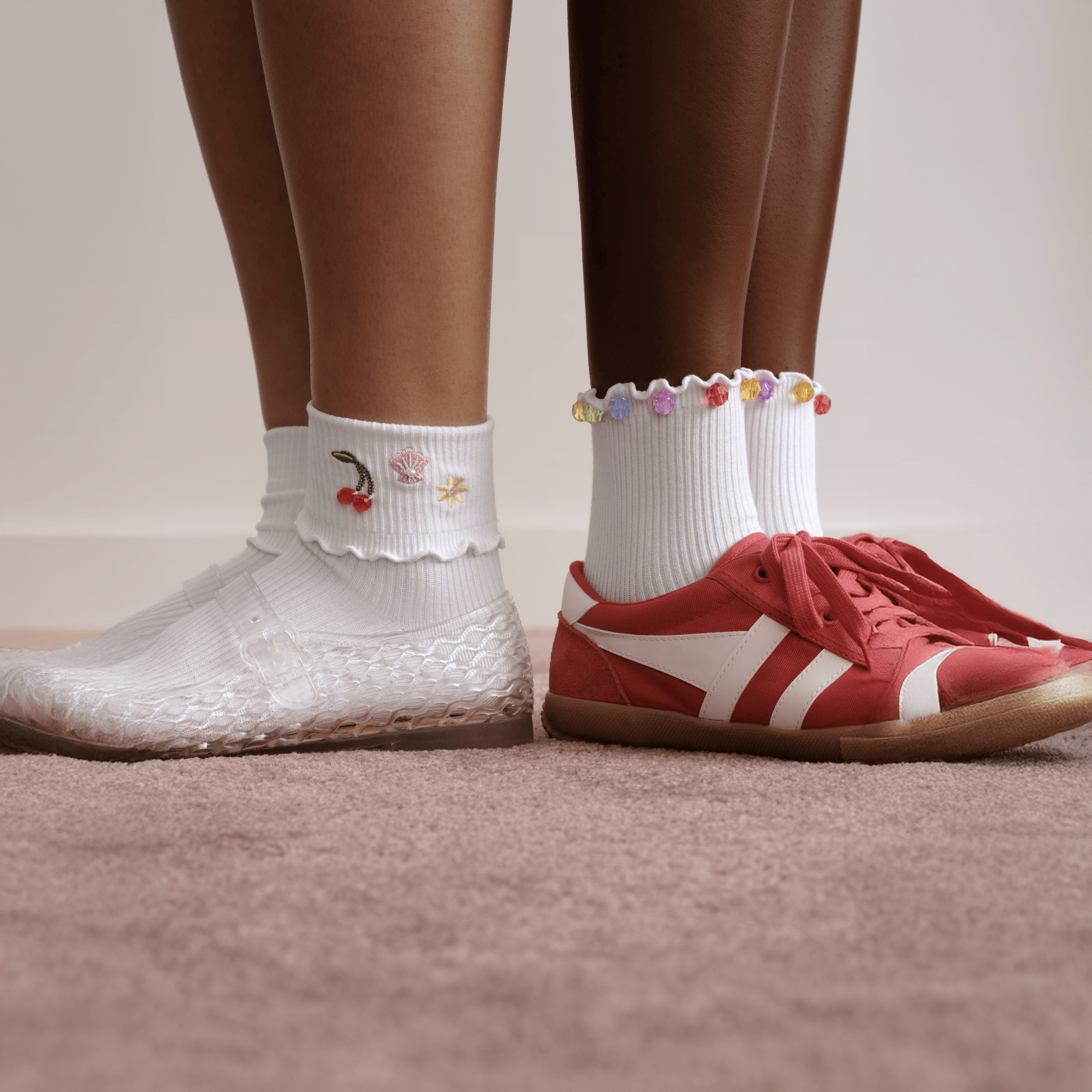 Lightweight Ribbed Quarter Socks - white cherry [LIFESTYLE] [10350]